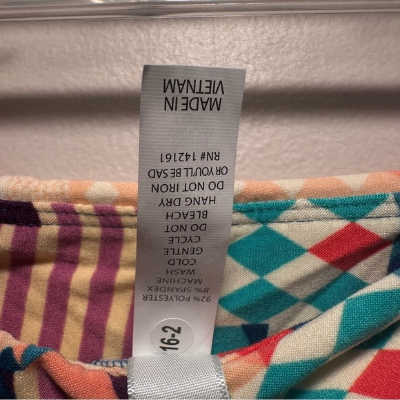 LulaRoe Disney Leggings, Tall & Curvy TC2 18-26, Soft & Comfy, Mickey Minnie NWT - Picture 12 of 16